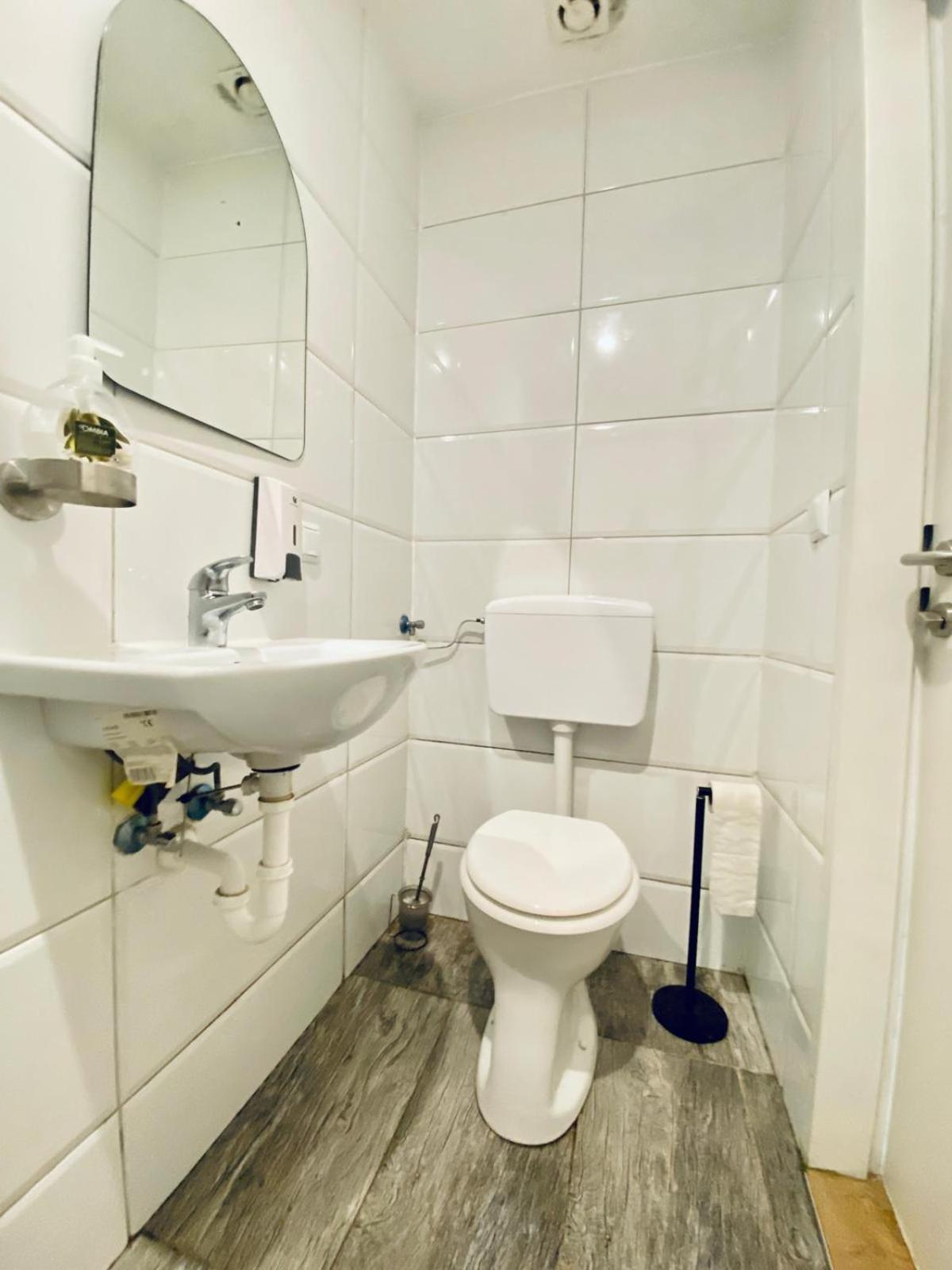 Central King Studio - 10 Mins Walk From Downtown Wien Exterior foto