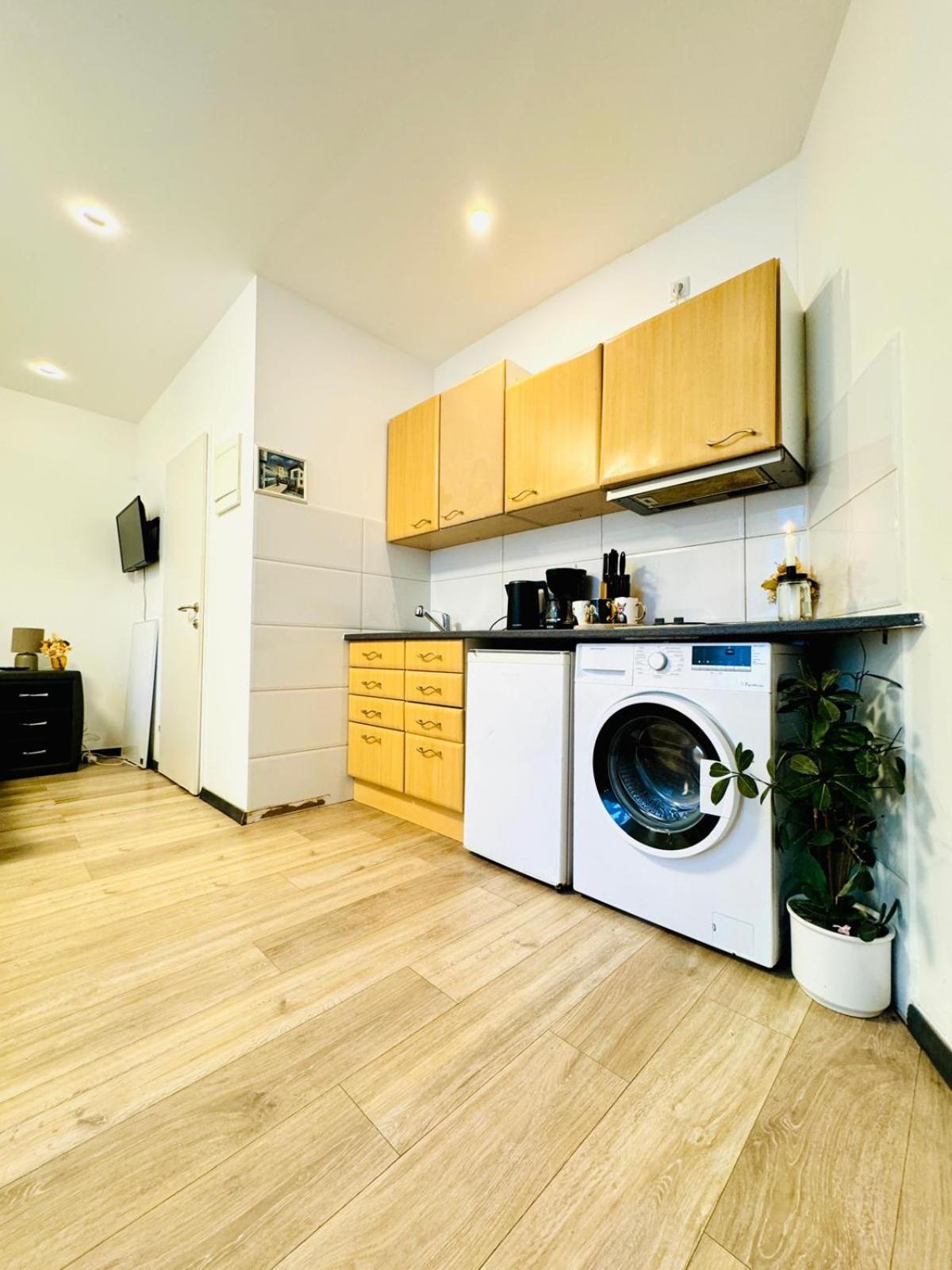 Central King Studio - 10 Mins Walk From Downtown Wien Exterior foto