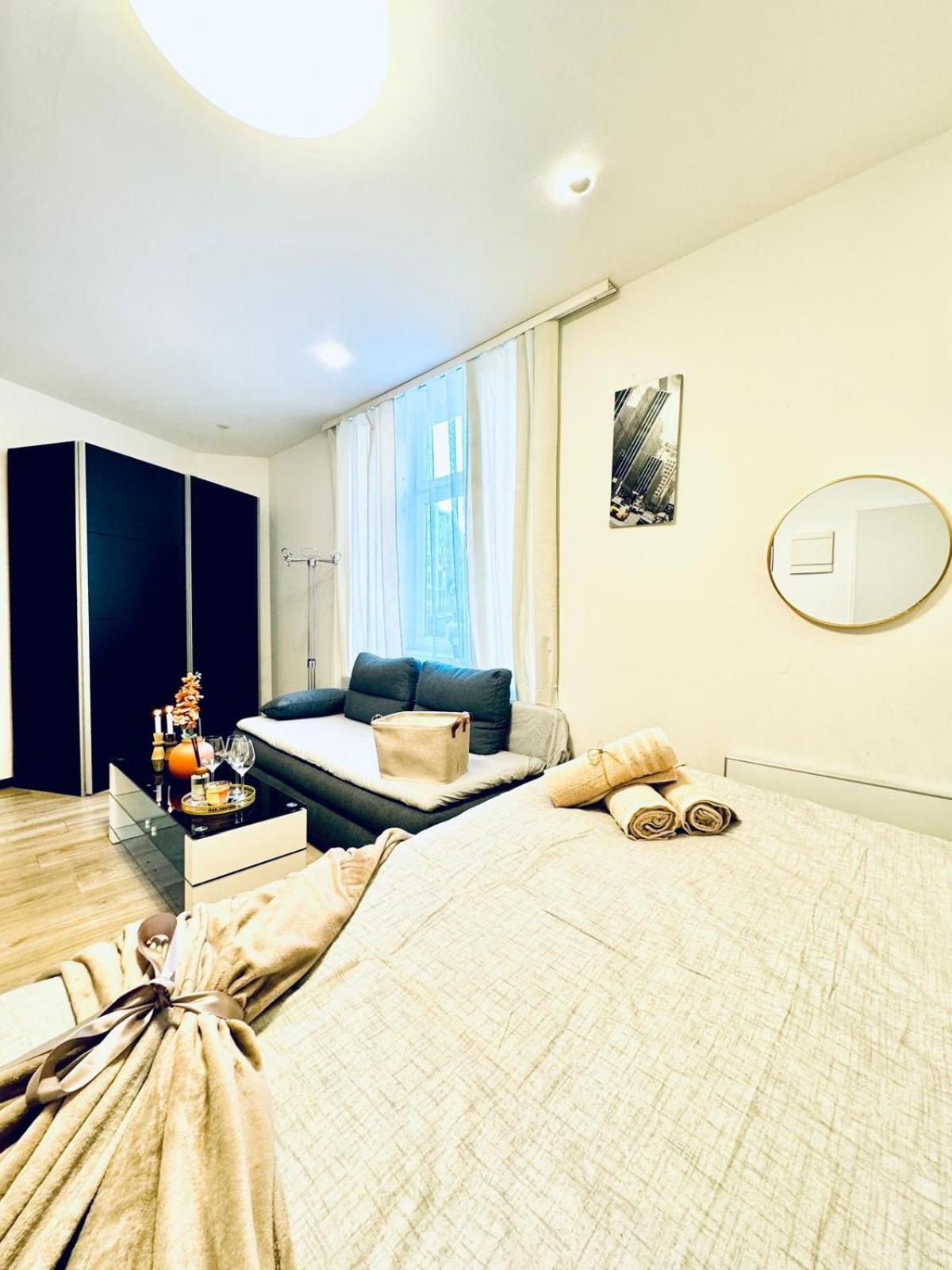 Central King Studio - 10 Mins Walk From Downtown Wien Exterior foto