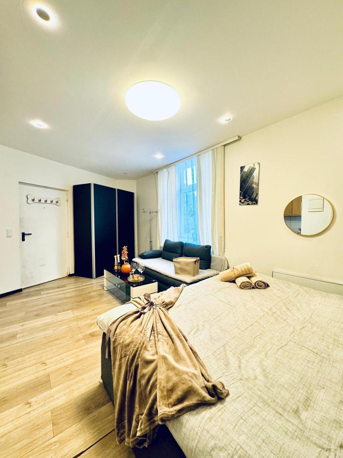 Central King Studio - 10 Mins Walk From Downtown Wien Exterior foto